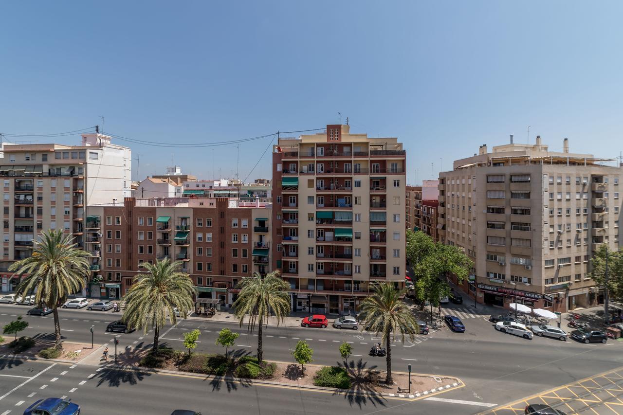 Travel Habitat Jardines De Viveros Apartment Valencia Exterior photo